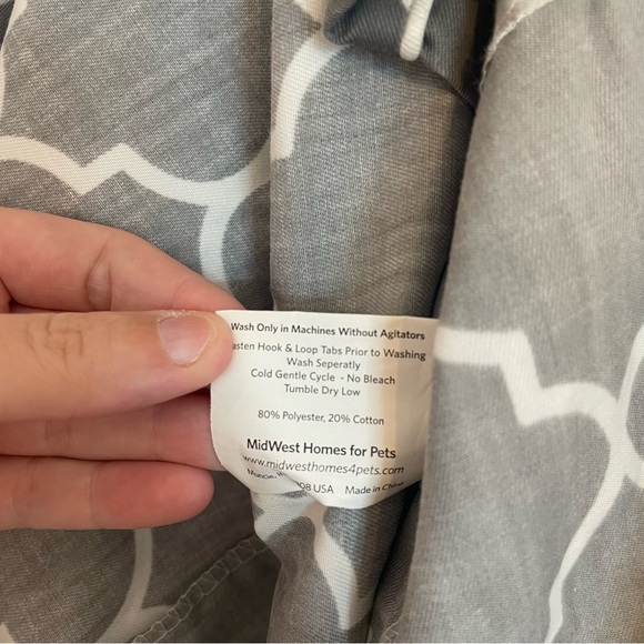 Gray and White Dog Crate Cover - Picture 6 of 6